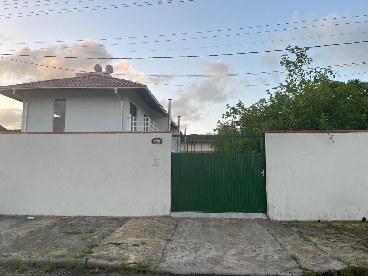 Condominio Serra Da Saudade Piçarras Екстериор снимка